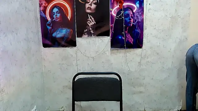 EmmaCat  online show from February 26, 5:29 am