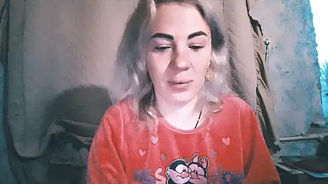 EmmaCat  online show from November 9, 5:22 am