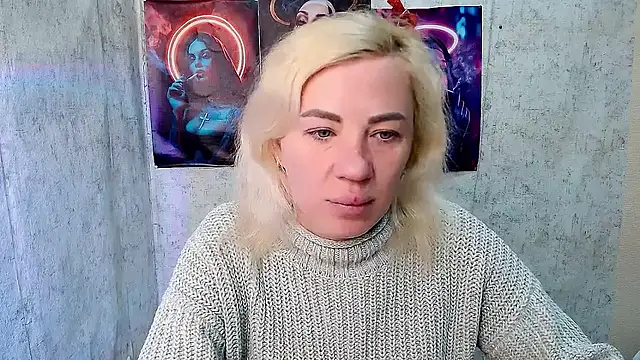 EmmaCat  online show from February 23, 5:09 am