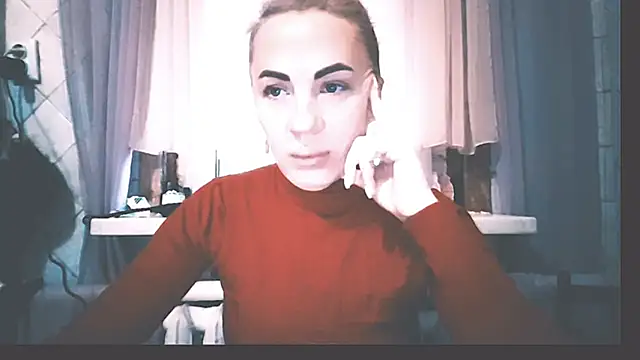 EmmaCat  online show from November 19, 6:24 am