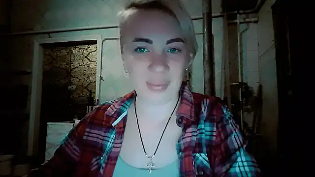 EmmaCat  online show from February 16, 6:12 am