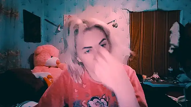 Snapshot of EmmaCat_ chatting on October 19, 2:09 pm EmmaCat online show from October 19, 2:09 pm
