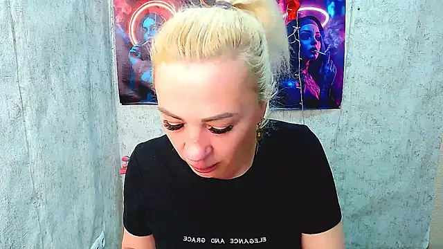 EmmaCat  online show from March 30, 5:42 am