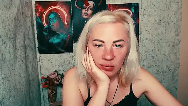EmmaCat  online show from May 18, 4:01 am
