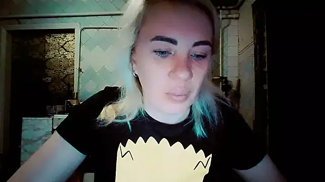 EmmaCat  online show from February 13, 5:18 am