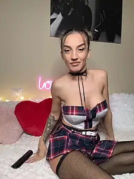 adelabby9 online show from September 22, 6:36 pm
