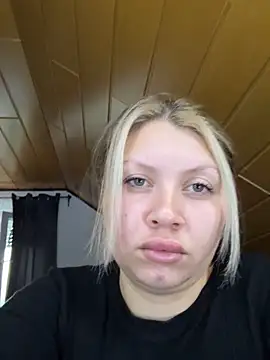 Snapshot of Juliane_Deutschland chatting on October 6, 1:12 pm Juliane Deutschland online show from October 6, 1:12 pm