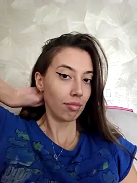 Snapshot of Juliane_Deutschland chatting on October 9, 9:21 am Juliane Deutschland online show from October 9, 9:21 am