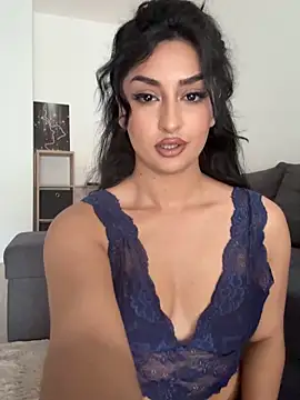 Mia spicyy online show from June 12, 8:34 am