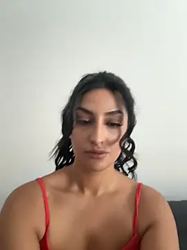 Snapshot of Mia_spicyy chatting on August 6, 9:37 am Mia spicyy online show from August 6, 9:37 am