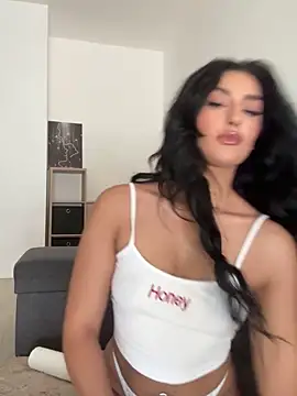 Mia spicyy online show from June 18, 8:35 am