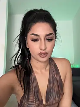 Snapshot of Mia_spicyy chatting on July 8, 8:48 am Mia spicyy online show from July 8, 8:48 am