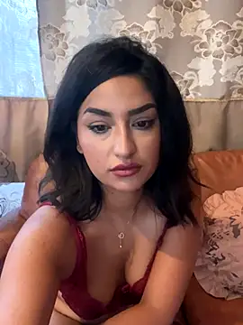 Snapshot of Mia_spicyy chatting on September 21, 7:35 am Mia spicyy online show from September 21, 7:35 am