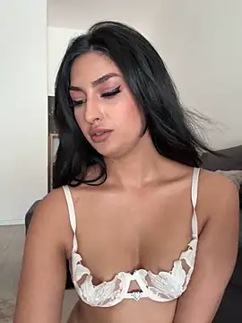 Snapshot of Mia_spicyy chatting on June 21, 8:42 am Mia spicyy online show from June 21, 8:42 am