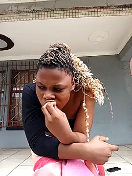 BlondieBitch online show from March 13, 11:59 am