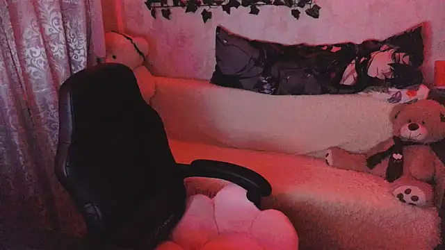 Amireth online show from September 24, 4:24 pm