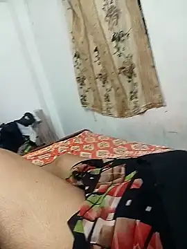 Snapshot of meenahotdarling chatting on September 19, 5:28 pm meenahotdarling online show from September 19, 5:28 pm