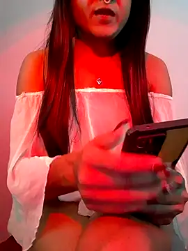 Cutie-Whiskey1 online show from October 10, 9:21 am