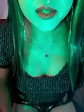 Cutie-Whiskey1 online show from March 3, 8:54 am