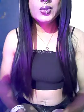 Cutie-Whiskey1 online show from November 24, 7:25 pm