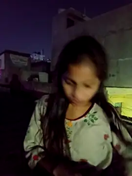 Snapshot of Saloni-Gupta chatting on October 25, 7:14 pm Saloni-Gupta online show from October 25, 7:14 pm