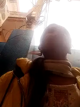 Saloni-Gupta online show from December 17, 10:09 am