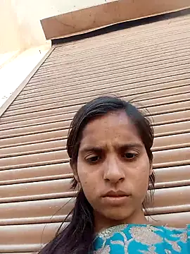 Saloni-Gupta online show from March 28, 9:32 am