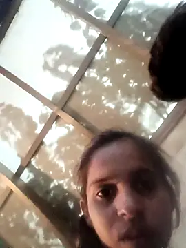 Saloni-Gupta online show from February 14, 1:33 pm