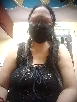 thehotlady online show from May 6, 5:39 pm