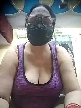 thehotlady online show from April 5, 3:02 am