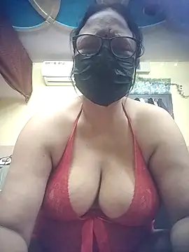thehotlady online show from June 6, 3:12 am