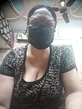 thehotlady online show from February 18, 3:15 am