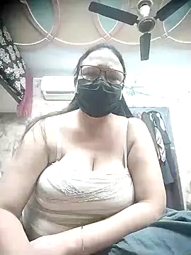 Snapshot of thehotlady chatting on September 23, 6:48 pm thehotlady online show from September 23, 6:48 pm