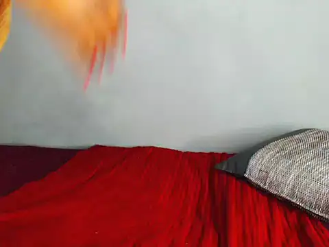 SweetHips95 online show from October 12, 10:33 pm