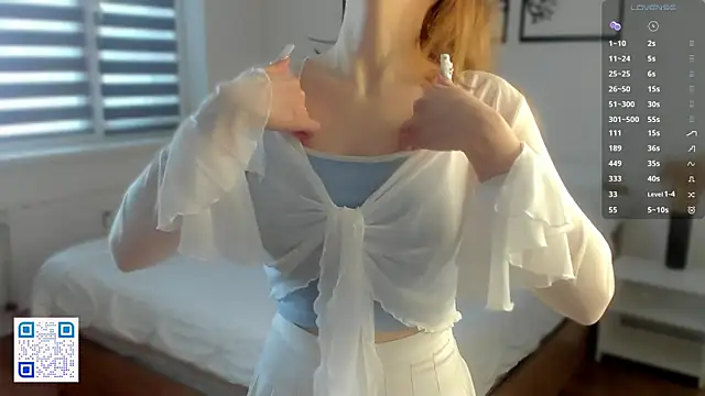 Snapshot of DimpledPoke chatting on October 21, 12:59 pm DimpledPoke online show from October 21, 12:59 pm