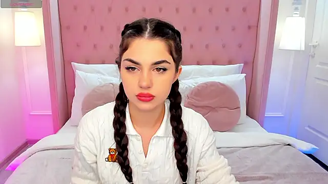 HelenTiny online show from November 7, 1:15 pm