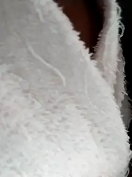 LaraCaliente online show from November 18, 1:03 pm