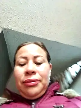 LaraCaliente online show from February 24, 12:17 pm