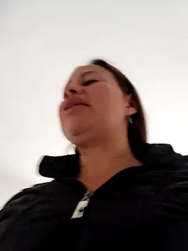 LaraCaliente online show from October 25, 12:50 pm