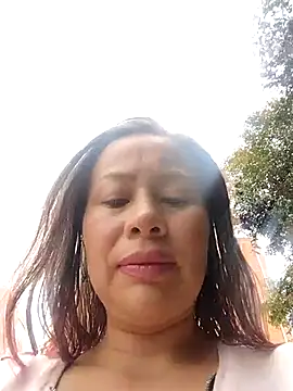 LaraCaliente online show from January 14, 4:43 pm