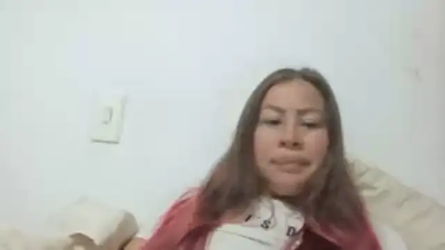 LaraCaliente online show from March 31, 11:40 pm