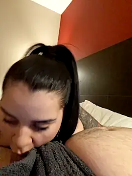 Snapshot of Teealisa chatting on October 31, 1:13 am Teealisa online show from October 31, 1:13 am