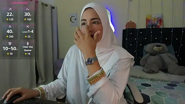 ShanaJamil online show from April 8, 12:06 pm