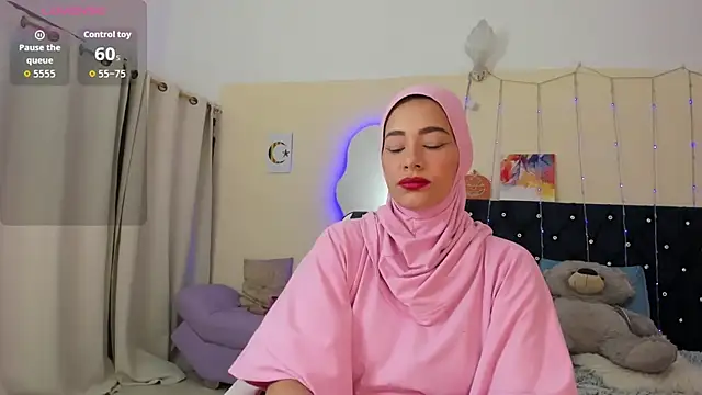 Snapshot of ShanaJamil chatting on May 5, 12:08 pm ShanaJamil online show from May 5, 12:08 pm