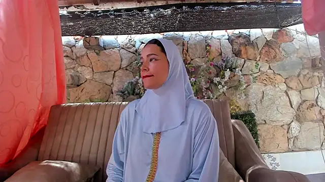 ShanaJamil online show from July 7, 2:20 pm