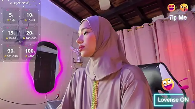 Snapshot of ShanaJamil chatting on September 18, 12:08 pm ShanaJamil online show from September 18, 12:08 pm