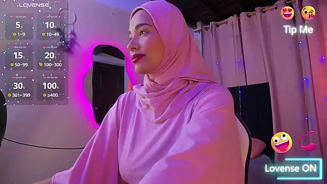 Snapshot of ShanaJamil chatting on October 1, 12:20 pm ShanaJamil online show from October 1, 12:20 pm