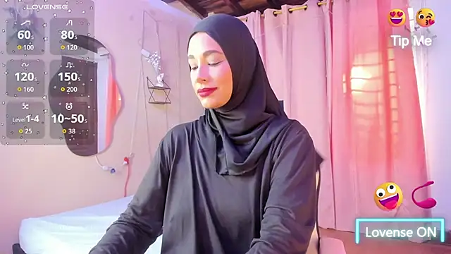 Snapshot of ShanaJamil chatting on October 31, 12:24 pm ShanaJamil online show from October 31, 12:24 pm