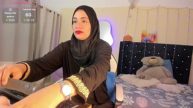 Snapshot of ShanaJamil chatting on April 22, 12:12 pm ShanaJamil online show from April 22, 12:12 pm