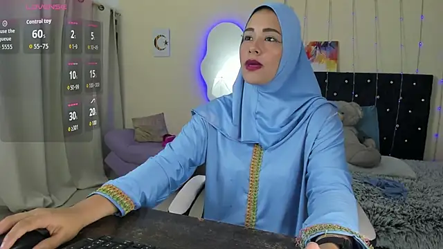 Snapshot of ShanaJamil chatting on May 14, 12:02 pm ShanaJamil online show from May 14, 12:02 pm
